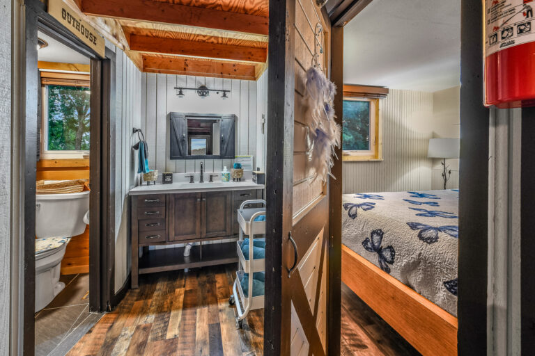 Tanner Manor Lodge | Kissing the Clouds