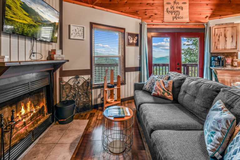 Tanner Manor Lodge | Kissing the Clouds