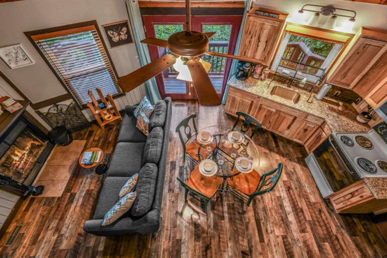 Tanner Manor Lodge | Kissing the Clouds