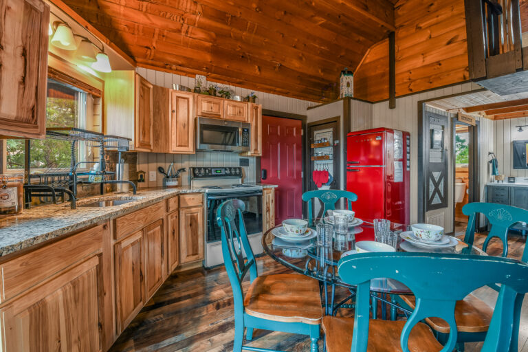 Tanner Manor Lodge | Kissing the Clouds